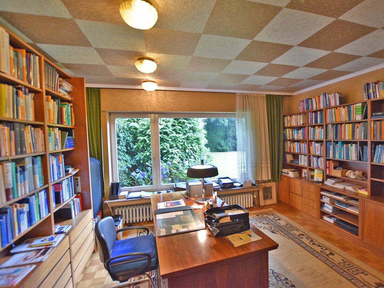 Arbeitszimmer