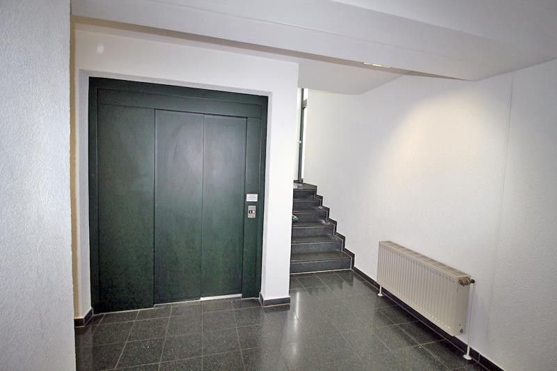 Aufzug - Treppenhaus